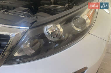 Позашляховик / Кросовер Kia Sportage 2011 в Чернівцях