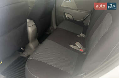 Позашляховик / Кросовер Kia Sportage 2011 в Чернівцях