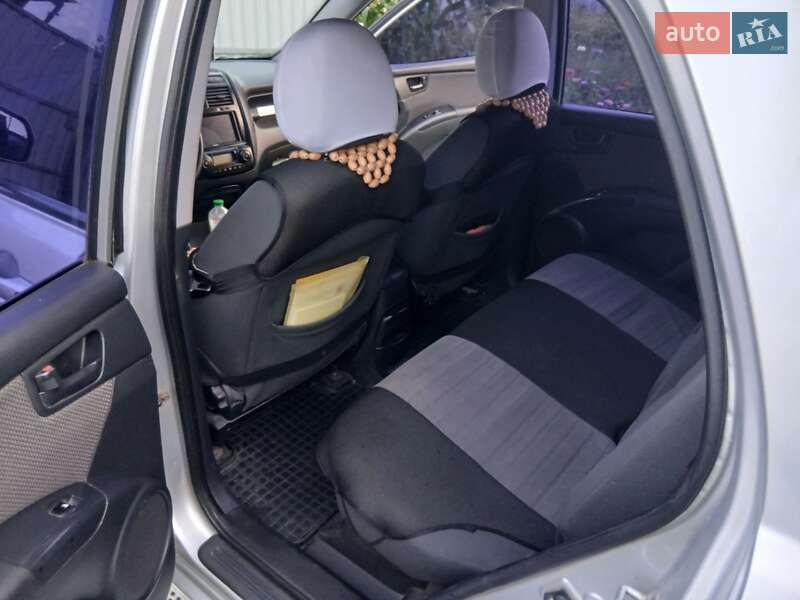 Позашляховик / Кросовер Kia Sportage 2008 в Конотопі