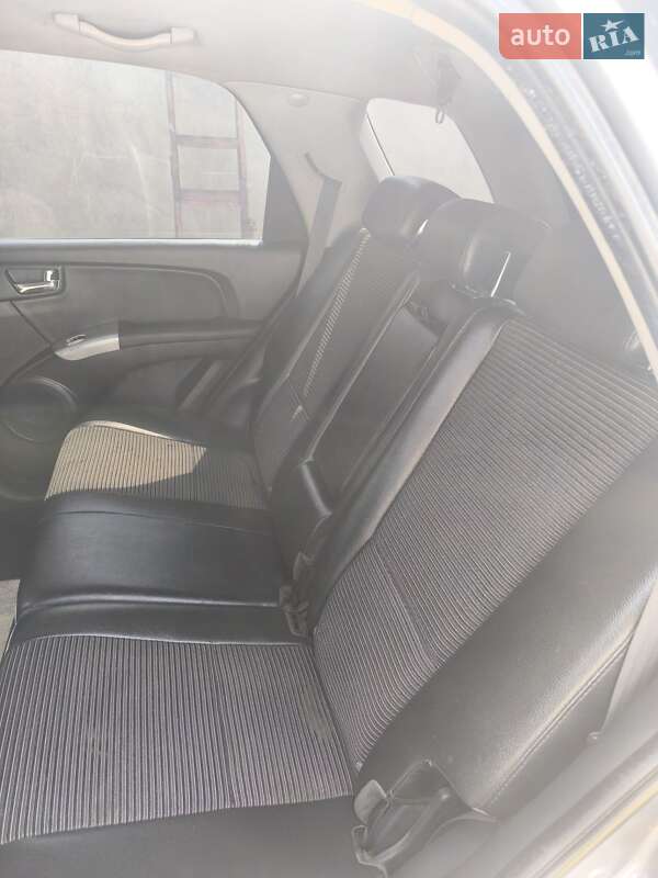 Внедорожник / Кроссовер Kia Sportage 2005 в Одессе