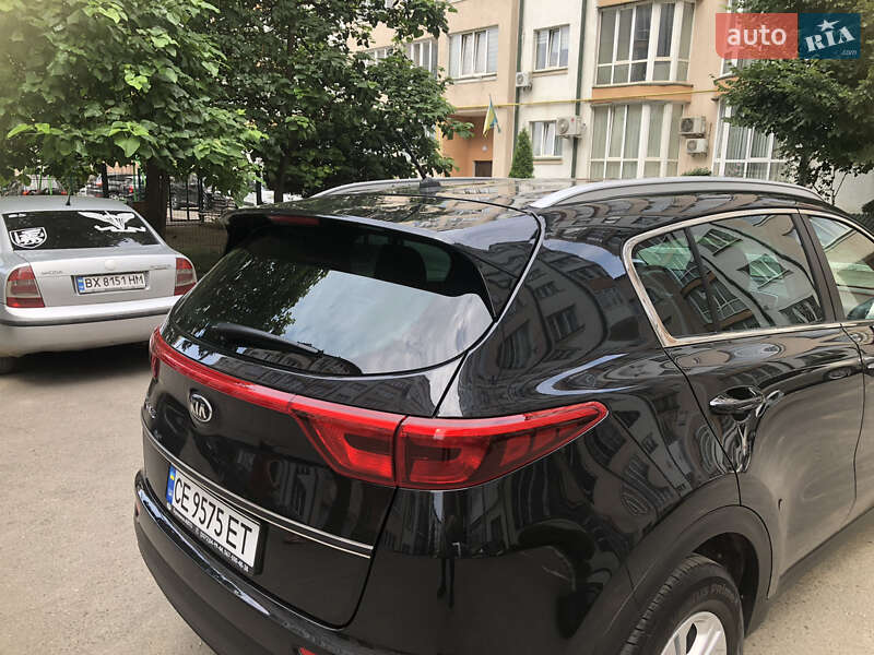 Внедорожник / Кроссовер Kia Sportage 2016 в Черновцах