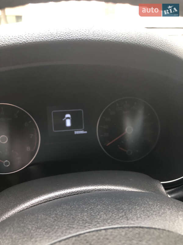 Внедорожник / Кроссовер Kia Sportage 2016 в Черновцах