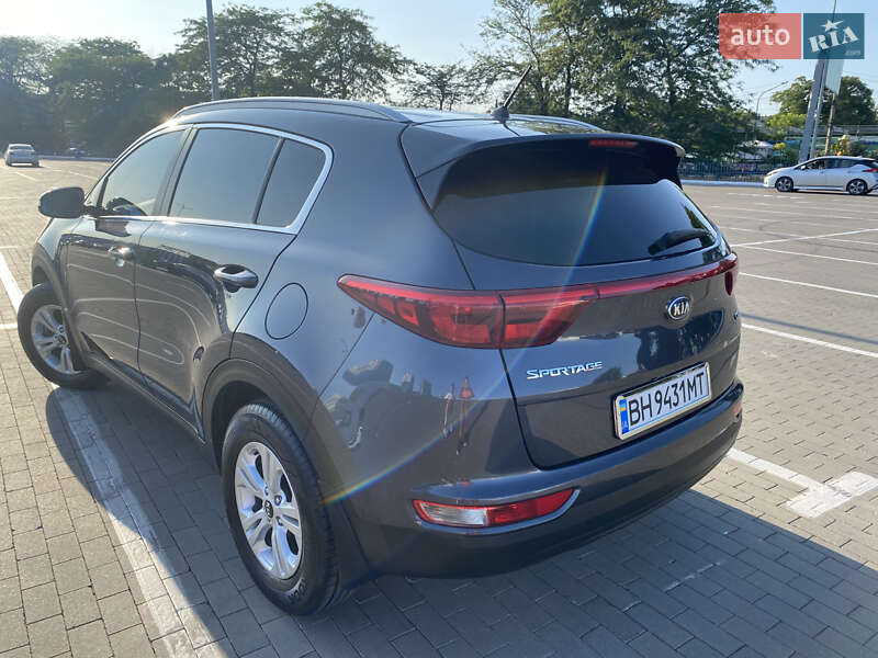 Внедорожник / Кроссовер Kia Sportage 2016 в Одессе