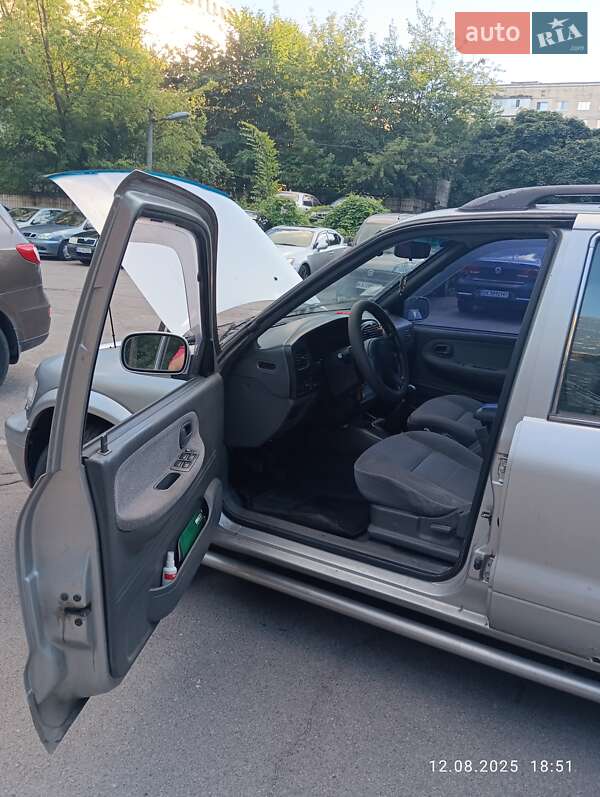 Внедорожник / Кроссовер Kia Sportage 2001 в Киеве