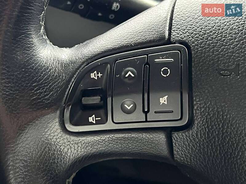 Позашляховик / Кросовер Kia Sportage 2014 в Одесі