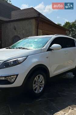 Позашляховик / Кросовер Kia Sportage 2013 в Коломиї