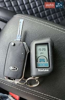 Позашляховик / Кросовер Kia Sportage 2021 в 