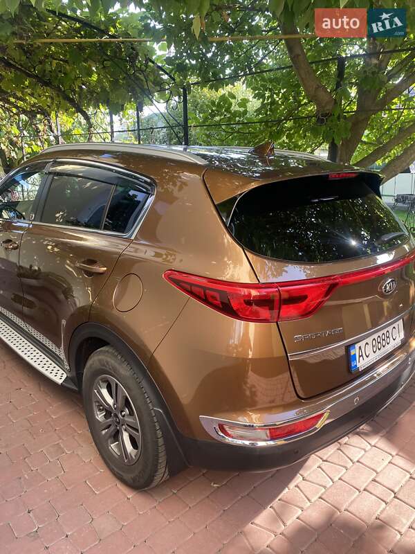 Позашляховик / Кросовер Kia Sportage 2017 в Нововолинську