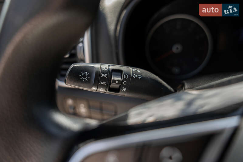 Позашляховик / Кросовер Kia Sportage 2018 в Львові