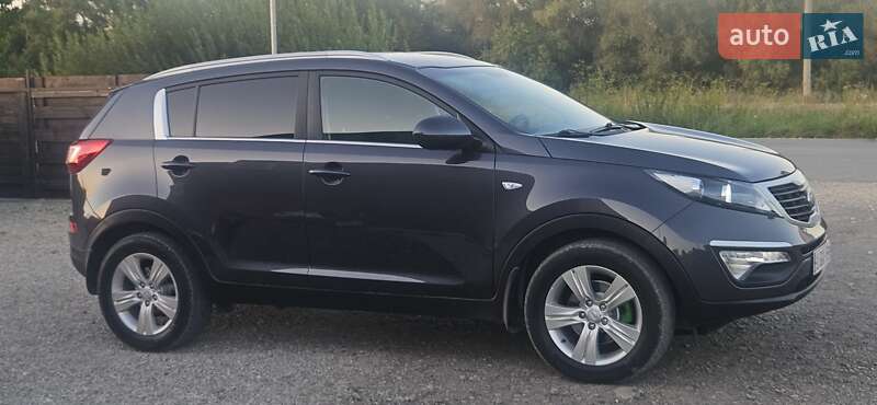 Позашляховик / Кросовер Kia Sportage 2013 в Коломиї