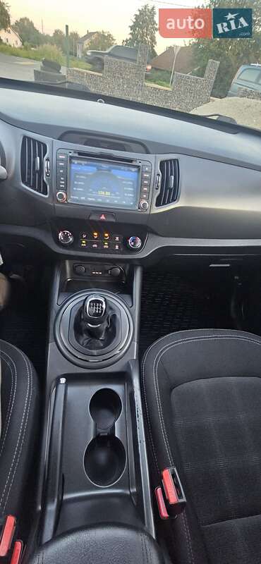 Позашляховик / Кросовер Kia Sportage 2013 в Коломиї