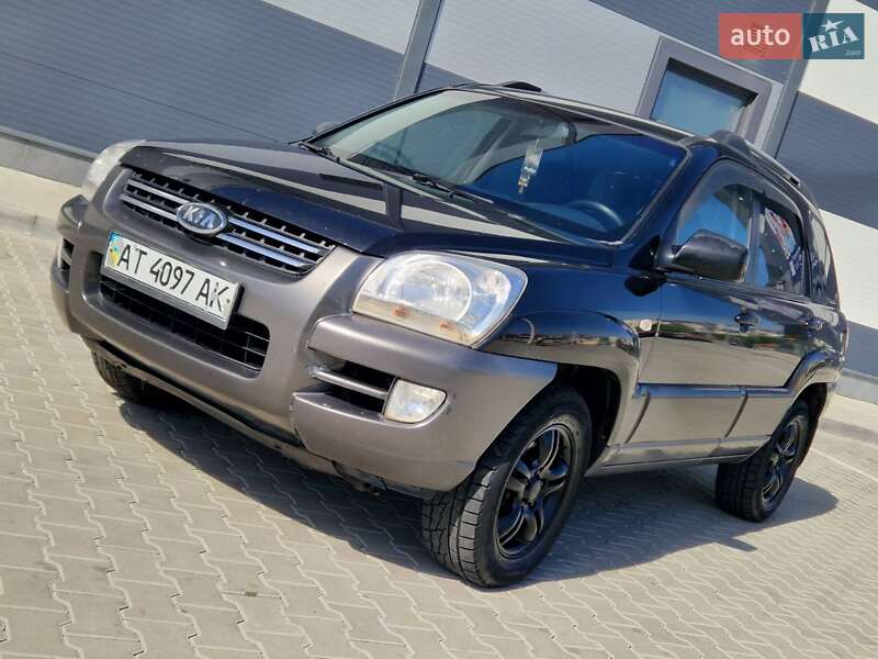 Внедорожник / Кроссовер Kia Sportage 2005 в Ивано-Франковске