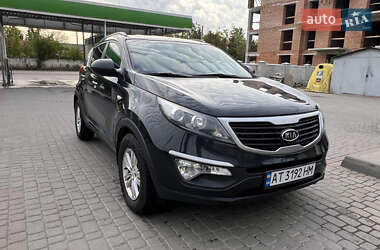 Позашляховик / Кросовер Kia Sportage 2012 в Івано-Франківську