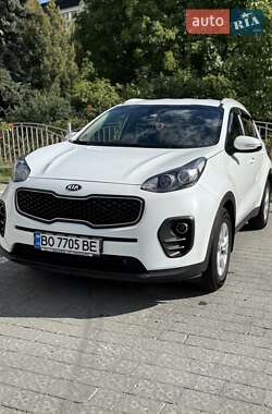 Внедорожник / Кроссовер Kia Sportage 2016 в Тернополе