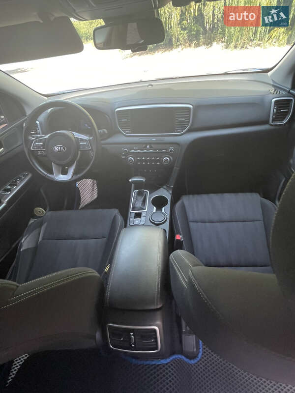 Внедорожник / Кроссовер Kia Sportage 2021 в Песчанке