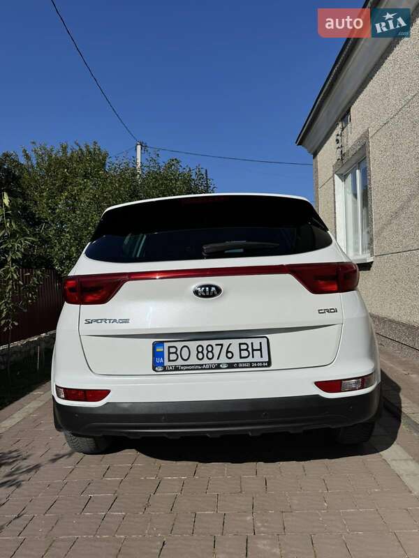 Внедорожник / Кроссовер Kia Sportage 2017 в Тернополе