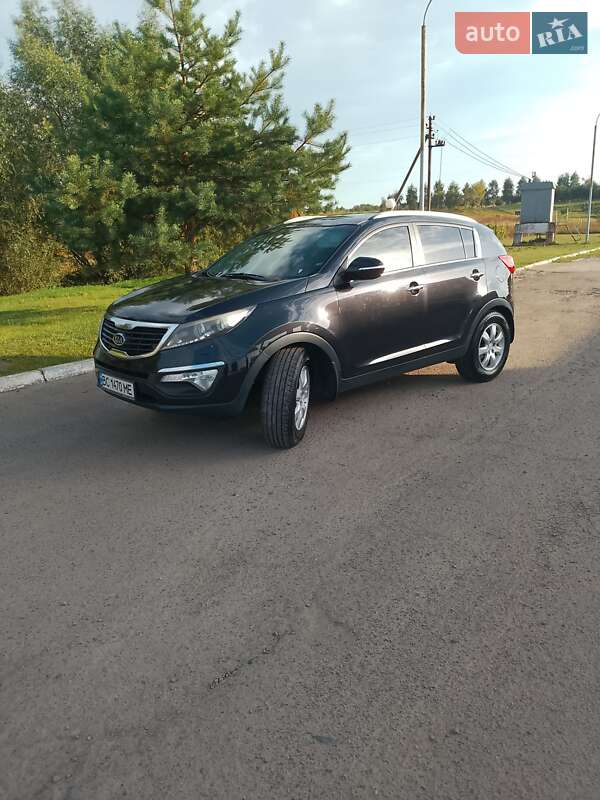Позашляховик / Кросовер Kia Sportage 2010 в Яворові