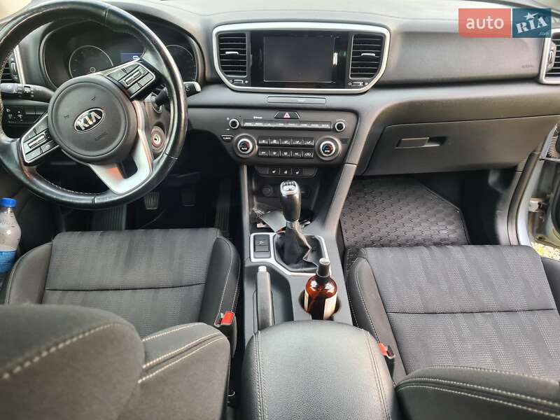 Внедорожник / Кроссовер Kia Sportage 2019 в Виноградове