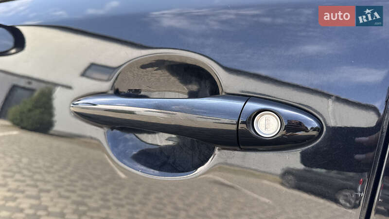 Внедорожник / Кроссовер Kia Sportage 2011 в Ивано-Франковске