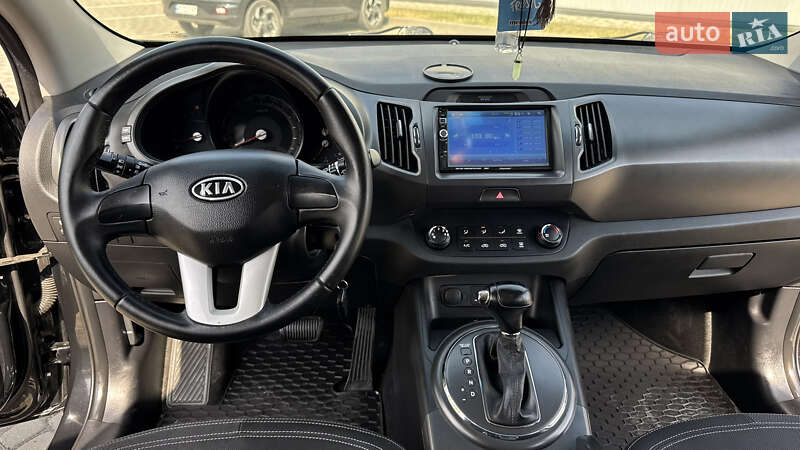 Внедорожник / Кроссовер Kia Sportage 2011 в Ивано-Франковске