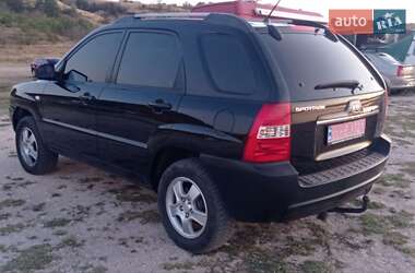 Внедорожник / Кроссовер Kia Sportage 2006 в Вознесенске
