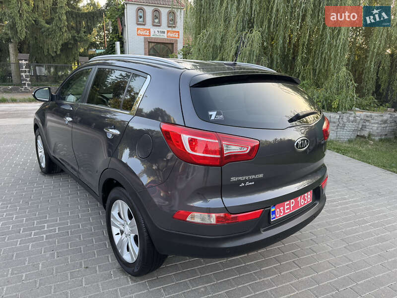 Позашляховик / Кросовер Kia Sportage 2011 в Радивиліві