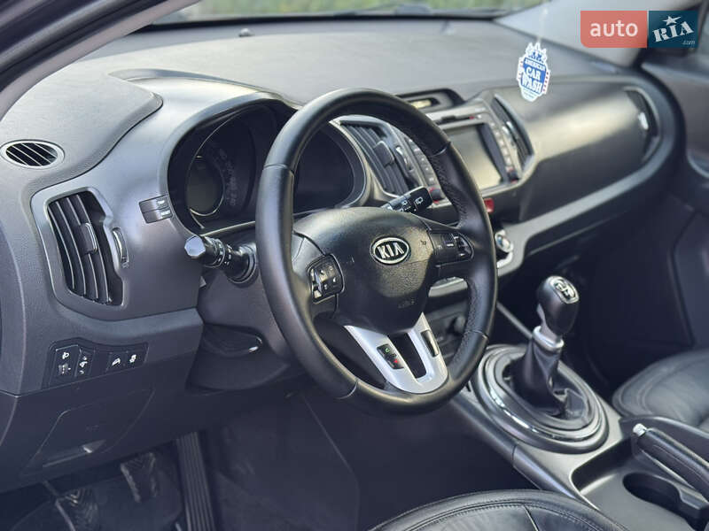 Позашляховик / Кросовер Kia Sportage 2011 в Радивиліві