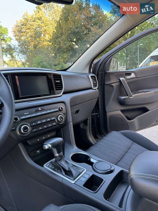 Внедорожник / Кроссовер Kia Sportage 2018 в Львове