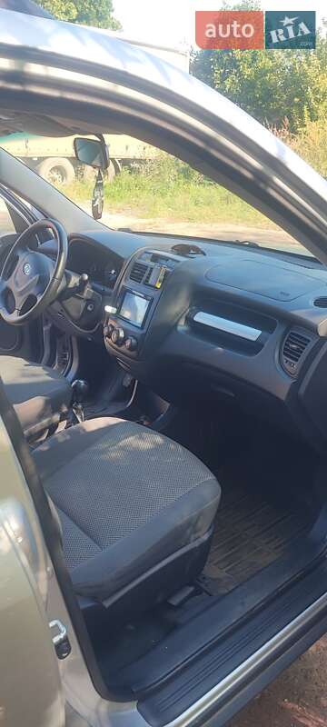 Внедорожник / Кроссовер Kia Sportage 2010 в Глухове фото 11 Внедорожник / Кроссовер Kia Sportage 2010 в Глухове