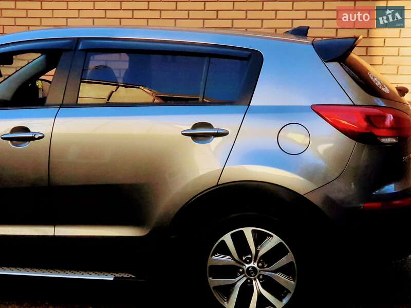 Внедорожник / Кроссовер Kia Sportage 2014 в Киеве