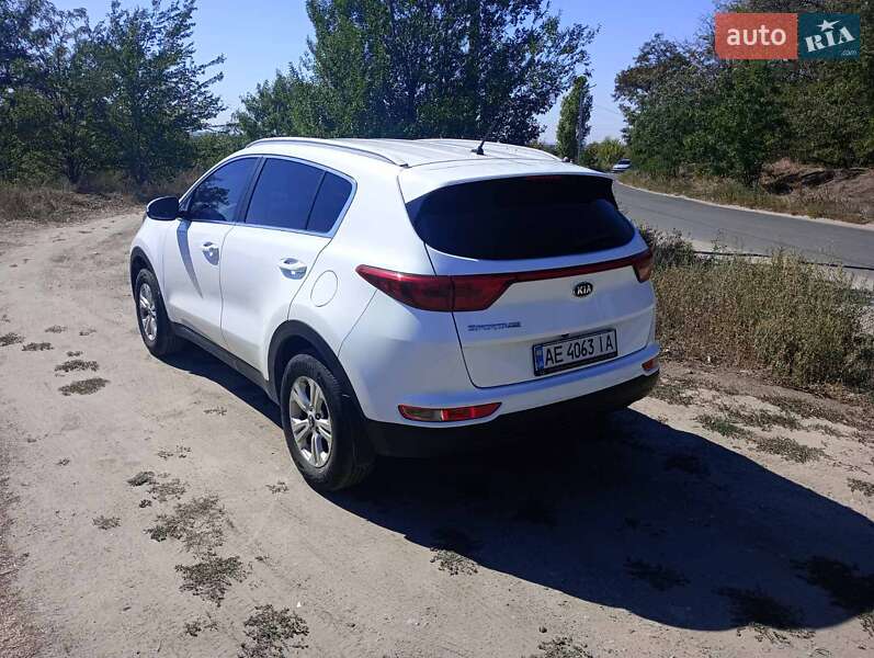 Внедорожник / Кроссовер Kia Sportage 2016 в Днепре