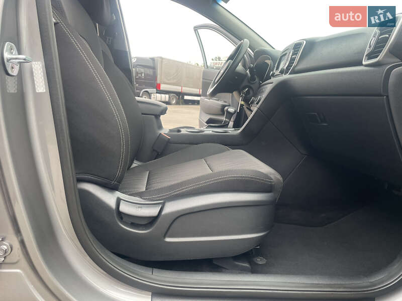 Позашляховик / Кросовер Kia Sportage 2017 в Вінниці