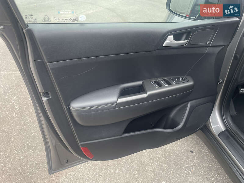 Позашляховик / Кросовер Kia Sportage 2017 в Вінниці