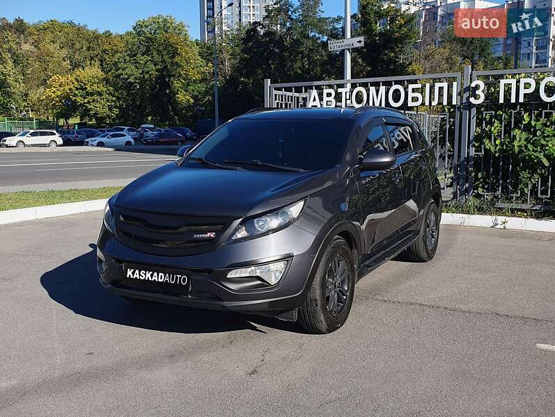 Внедорожник / Кроссовер Kia Sportage 2012 в Харькове