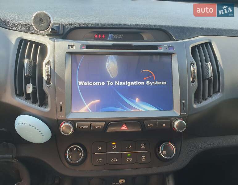 Внедорожник / Кроссовер Kia Sportage 2012 в Харькове