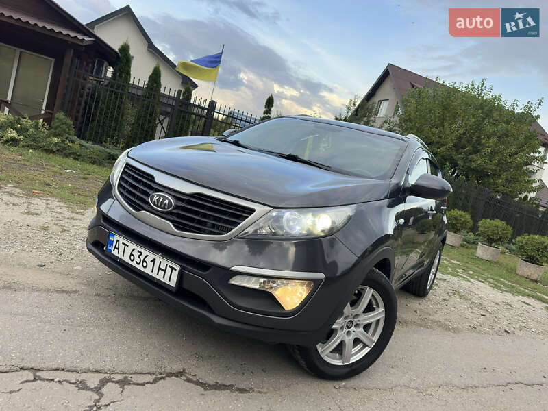Внедорожник / Кроссовер Kia Sportage 2012 в Ивано-Франковске