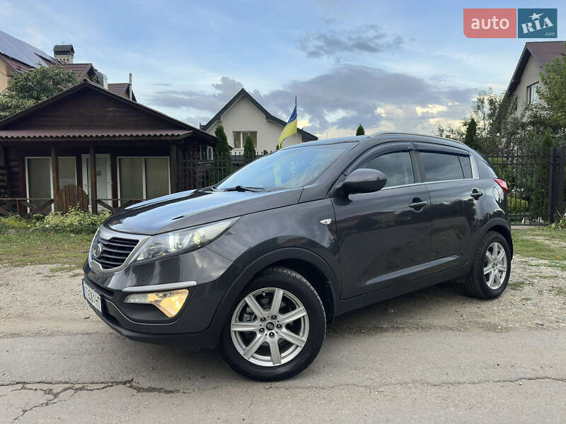 Внедорожник / Кроссовер Kia Sportage 2012 в Ивано-Франковске
