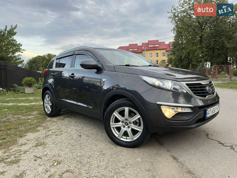 Внедорожник / Кроссовер Kia Sportage 2012 в Ивано-Франковске