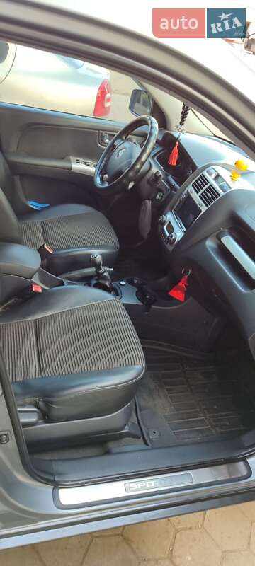 Внедорожник / Кроссовер Kia Sportage 2007 в Сумах