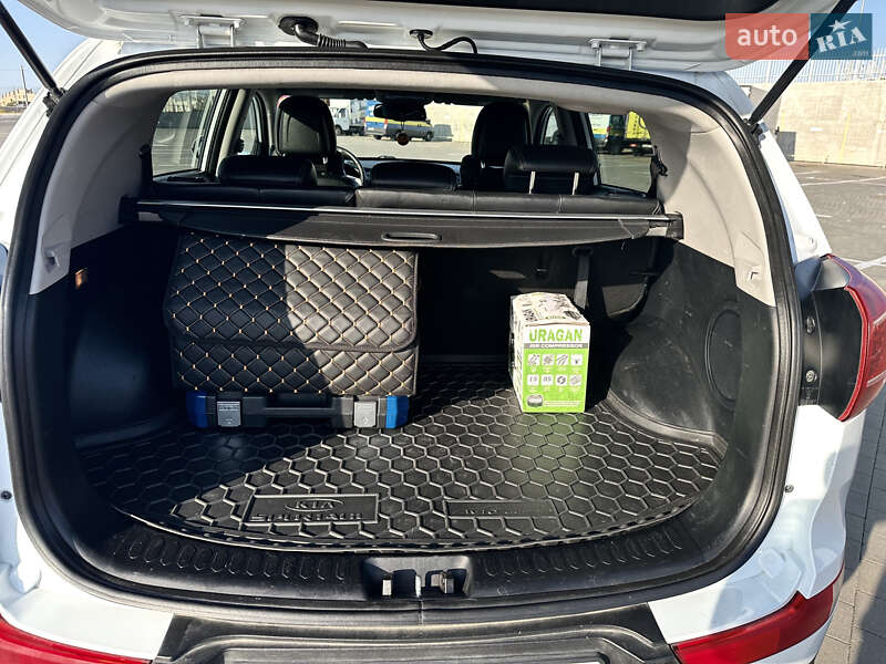 Позашляховик / Кросовер Kia Sportage 2011 в Одесі