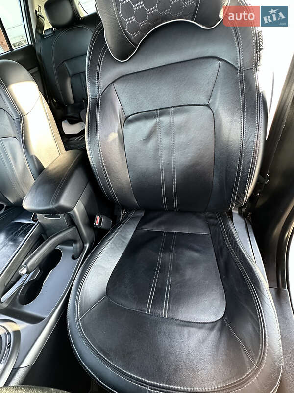 Позашляховик / Кросовер Kia Sportage 2011 в Одесі