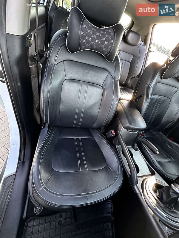 Позашляховик / Кросовер Kia Sportage 2011 в Одесі