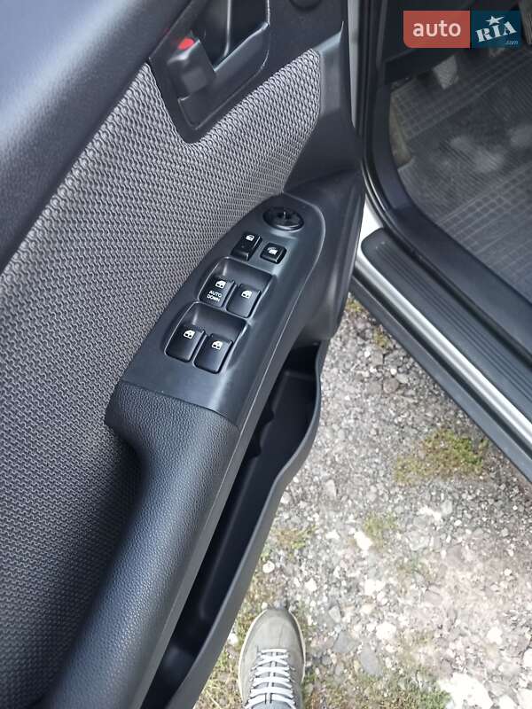 Внедорожник / Кроссовер Kia Sportage 2009 в Тернополе