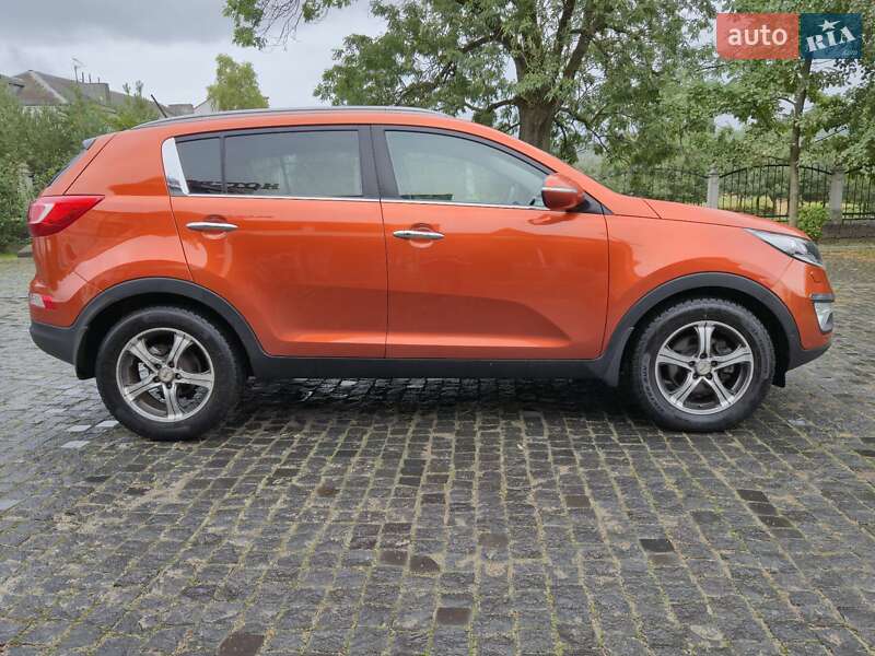 Позашляховик / Кросовер Kia Sportage 2012 в Золочеві