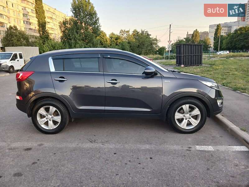 Внедорожник / Кроссовер Kia Sportage 2012 в Харькове