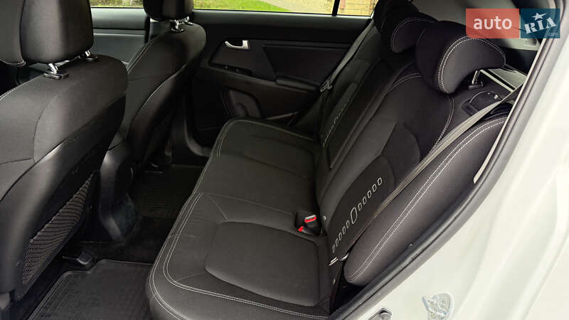 Внедорожник / Кроссовер Kia Sportage 2014 в Радивилове