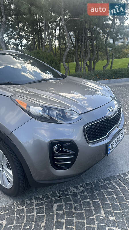 Внедорожник / Кроссовер Kia Sportage 2016 в Днепре