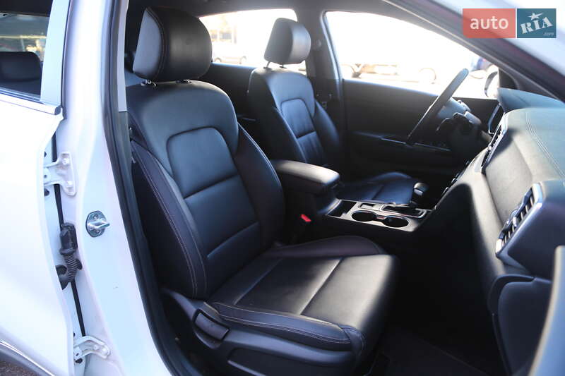 Внедорожник / Кроссовер Kia Sportage 2017 в Киеве фото 12 Внедорожник / Кроссовер Kia Sportage 2017 в Киеве