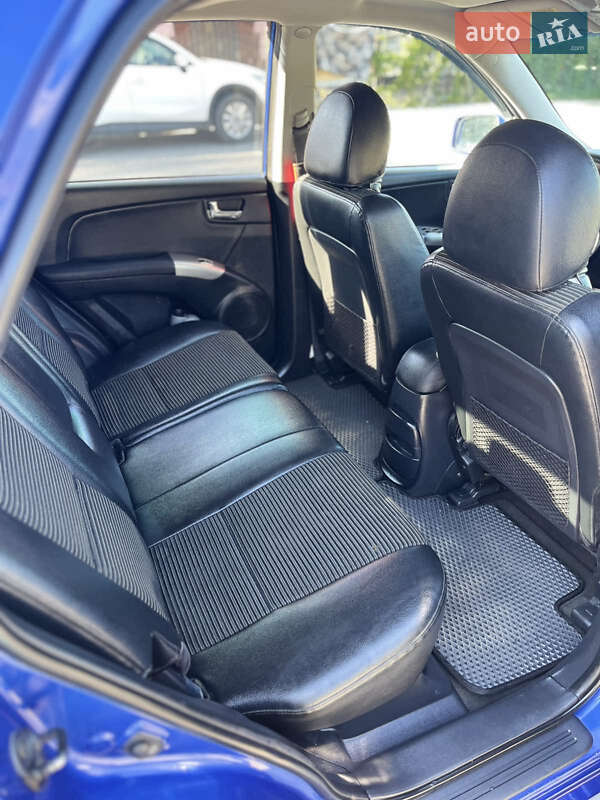 Позашляховик / Кросовер Kia Sportage 2005 в Городенці