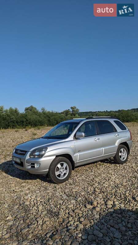 Внедорожник / Кроссовер Kia Sportage 2007 в Калуше